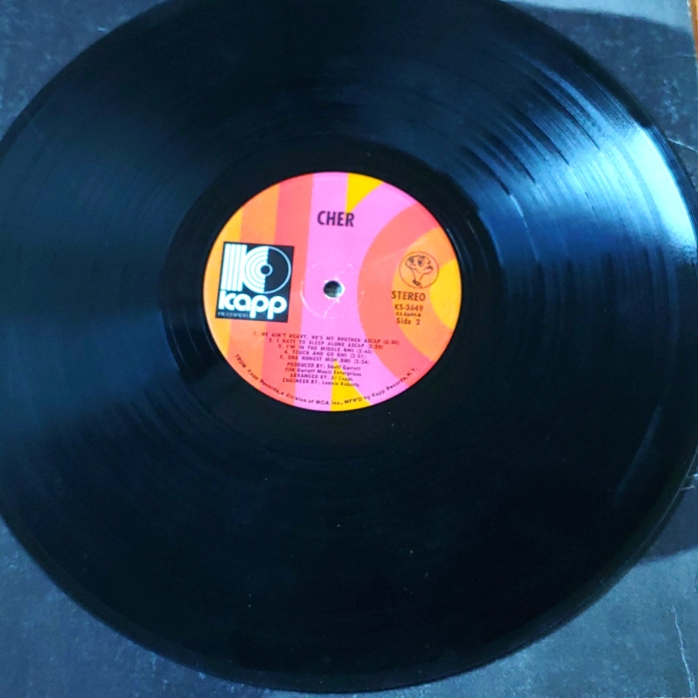 Vintage 1971 Cher Vinyl record album Gypsys, Tramps and Thieves - Picture 4 of 10